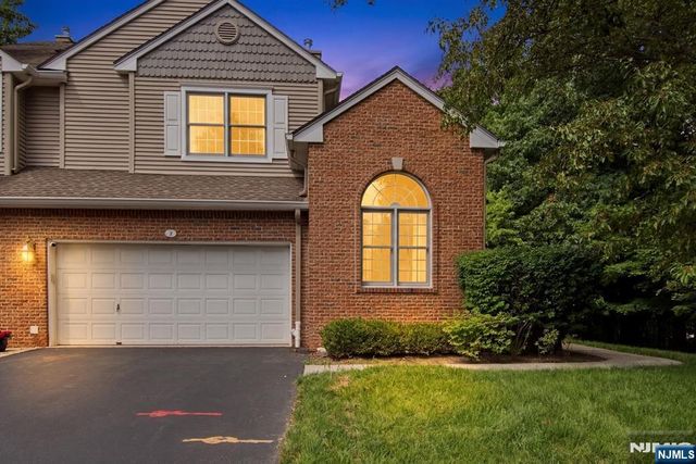 8 Clements Court C0068, Roseland, NJ 07068