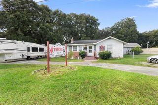 2480 N WOODLAND BOULEVARD, Deland, FL 32720