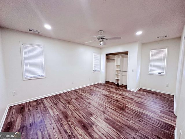 221 Collins Street, Lyons, GA 30436