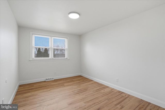 898 CRESTLINE DR, Blue Bell, PA 19422