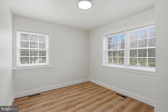 898 CRESTLINE DR, Blue Bell, PA 19422