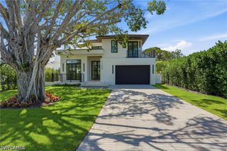 1150 8th TER N, Naples, FL 34102