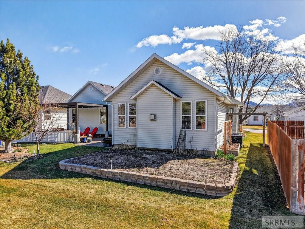 Image 42 of property listing at 1655 Bench Road, Pocatello, ID 83201