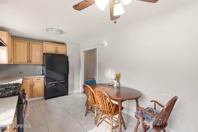 17 Bass Place, Howell, NJ 07731