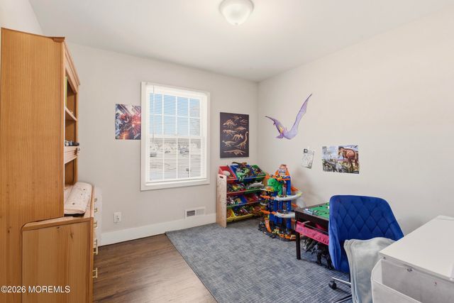 17 Bass Place, Howell, NJ 07731