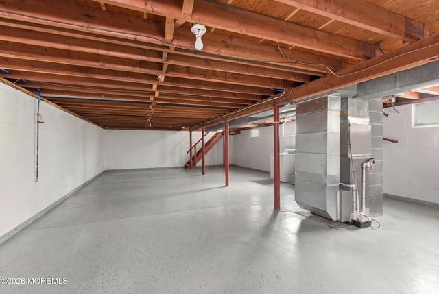 17 Bass Place, Howell, NJ 07731