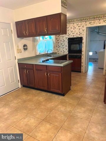 41 BARTLETT LN, Willingboro, NJ 08046