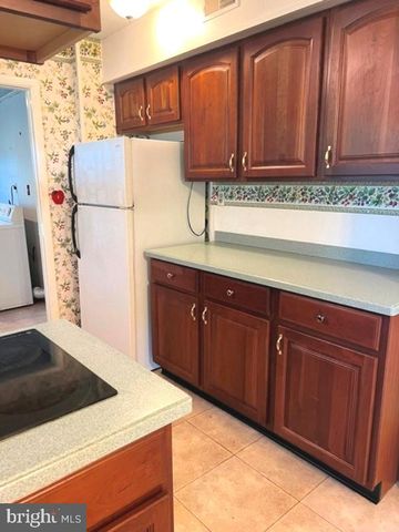 41 BARTLETT LN, Willingboro, NJ 08046