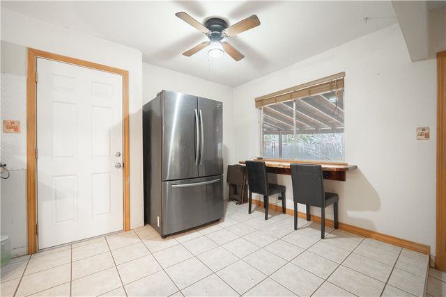 1104 Live Oak Dr, Alice, TX 78332