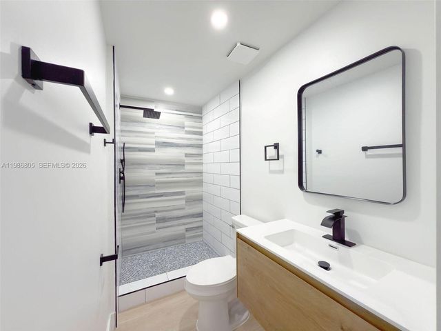 1061 NW 87th St, Miami, FL 33150