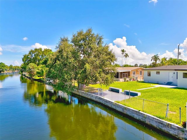 1061 NW 87th St, Miami, FL 33150