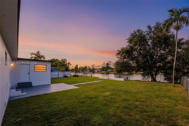 1061 NW 87th St, Miami, FL 33150