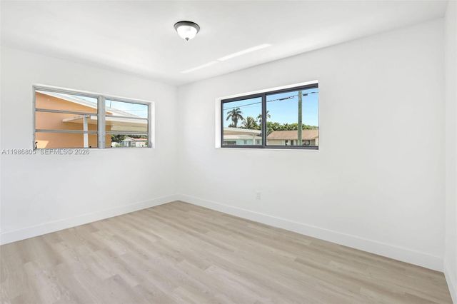 1061 NW 87th St, Miami, FL 33150