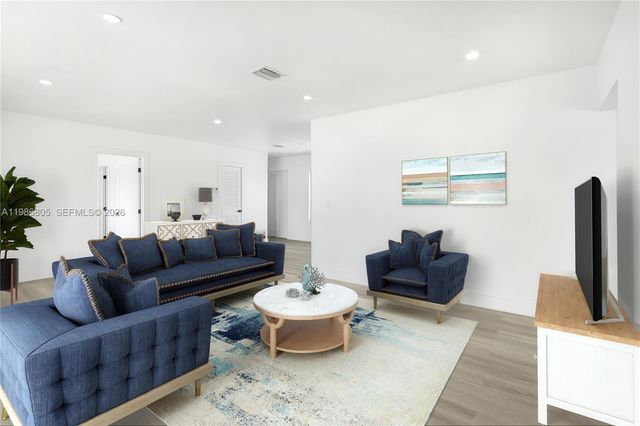 1061 NW 87th St, Miami, FL 33150