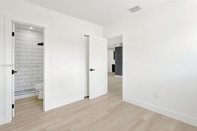 1061 NW 87th St, Miami, FL 33150