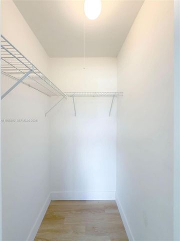 1061 NW 87th St, Miami, FL 33150