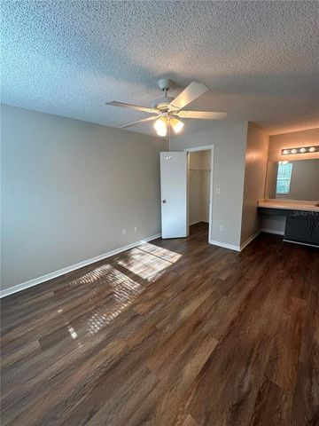 4658 COMMANDER DRIVE 834, Orlando, FL 32822