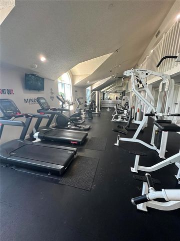 4658 COMMANDER DRIVE 834, Orlando, FL 32822