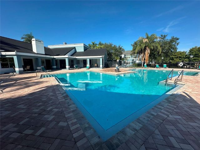 4658 COMMANDER DRIVE 834, Orlando, FL 32822