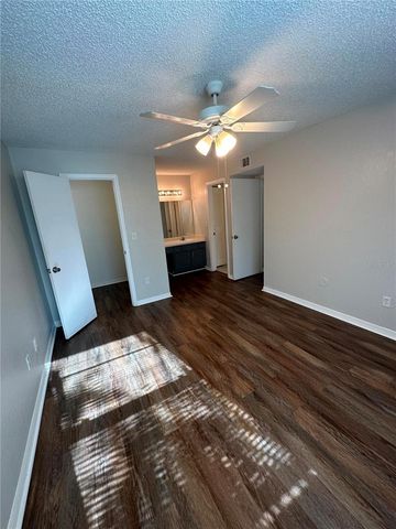 4658 COMMANDER DRIVE 834, Orlando, FL 32822