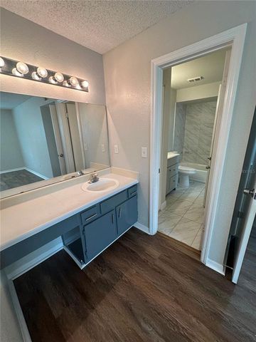4658 COMMANDER DRIVE 834, Orlando, FL 32822