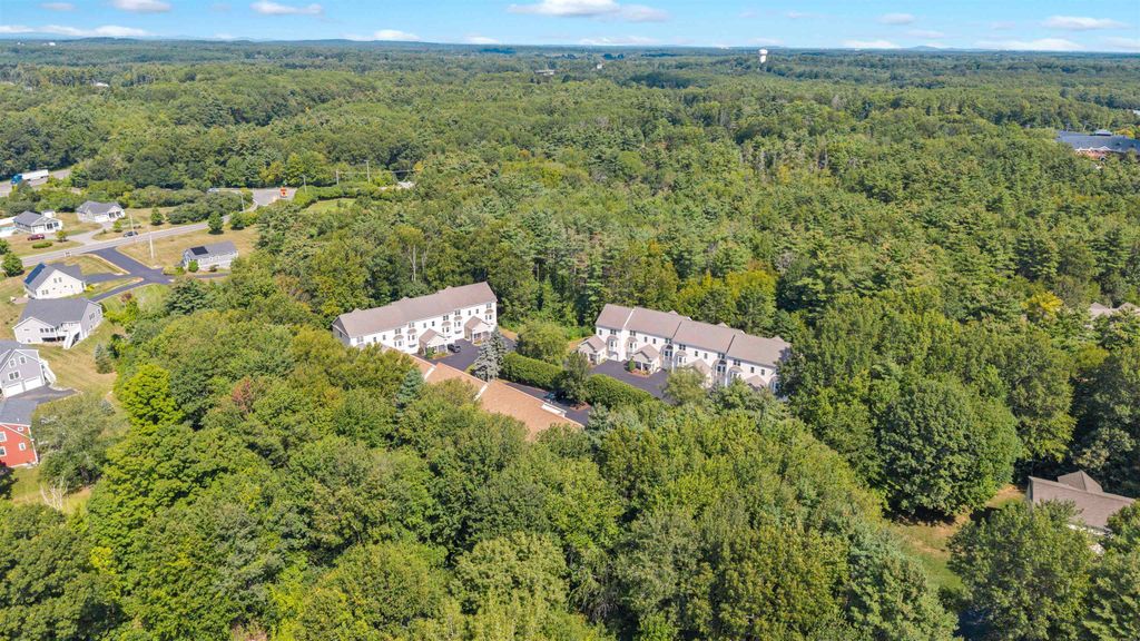 Image 27 of property listing at 243 Drakeside Rd Unit 4, Hampton, NH 03842