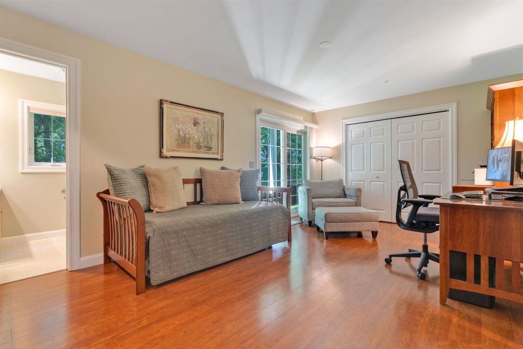 Image 4 of property listing at 243 Drakeside Rd Unit 4, Hampton, NH 03842