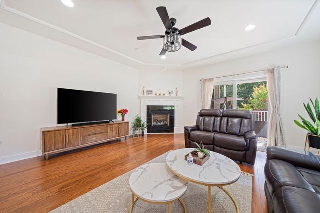 314 Eagles Nest Way 314, Franklin, MA 02038