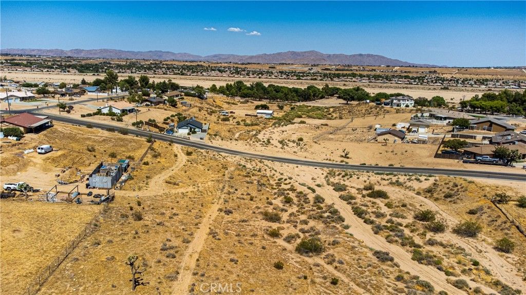 Image 20 of property listing at 10656 Choiceana, Hesperia, CA 92345