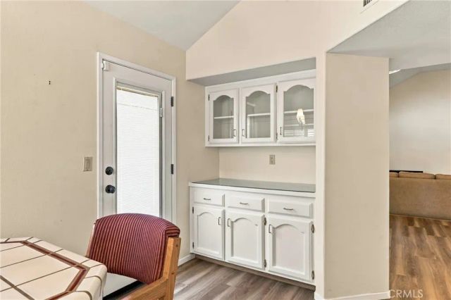 8012 Chaucer Street, Bakersfield, CA 93311