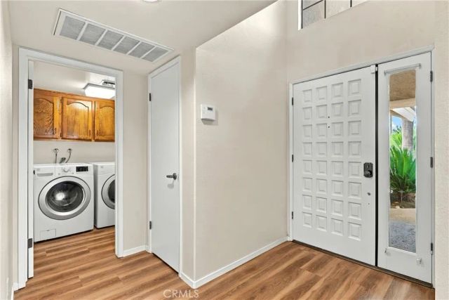 8012 Chaucer Street, Bakersfield, CA 93311