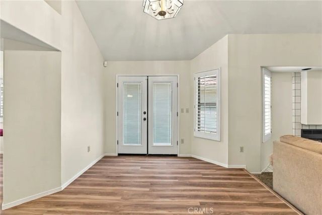 8012 Chaucer Street, Bakersfield, CA 93311