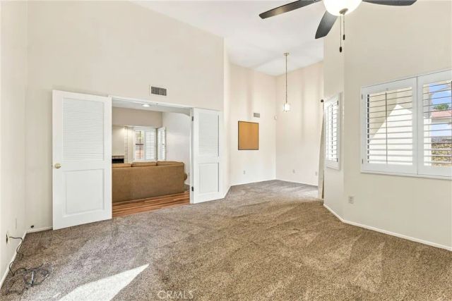 8012 Chaucer Street, Bakersfield, CA 93311