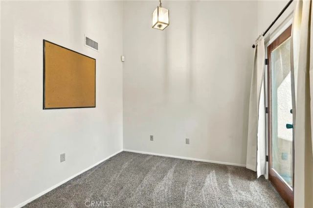 8012 Chaucer Street, Bakersfield, CA 93311