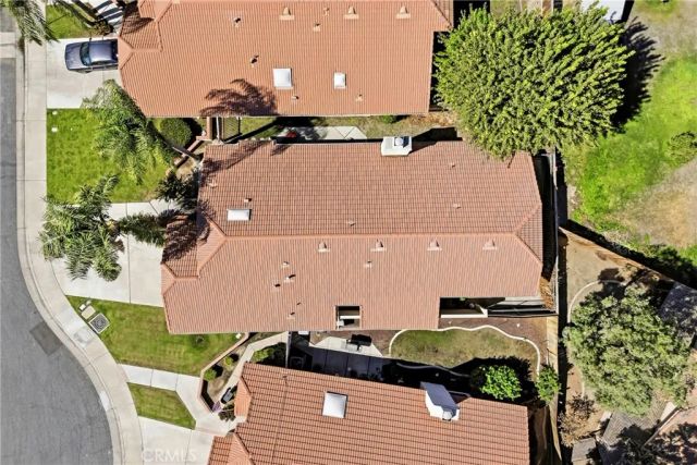 8012 Chaucer Street, Bakersfield, CA 93311