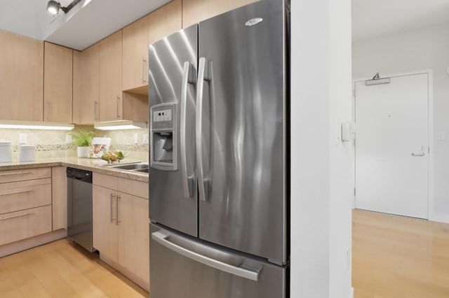 88 Bush Street 2123, San Jose, CA 95126