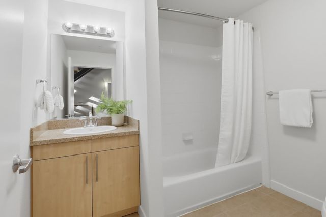 88 Bush Street 2123, San Jose, CA 95126