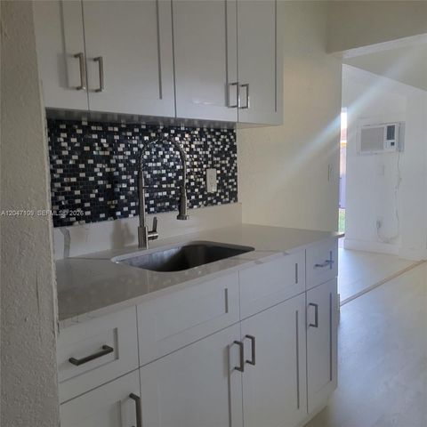 715 SW 6th Street 12, Dania Beach, FL 33004