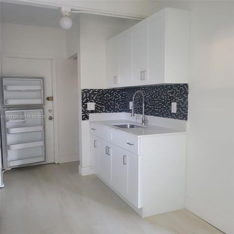 715 SW 6th Street 12, Dania Beach, FL 33004