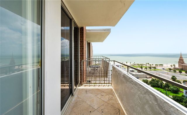 715 S Upper Broadway St 1402-1403, Corpus Christi, TX 78401