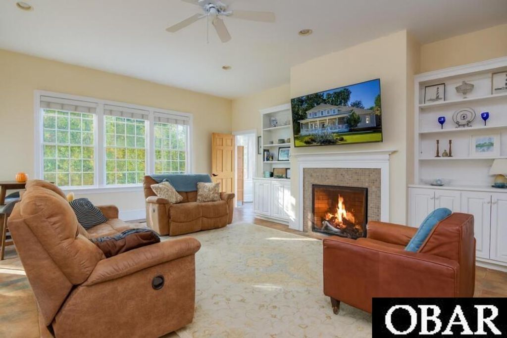 Image 14 of property listing at 121 Fort Hugar Way Lot 42, Manteo, NC 27954