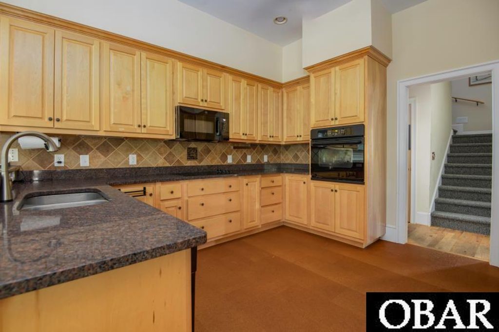 Image 10 of property listing at 121 Fort Hugar Way Lot 42, Manteo, NC 27954