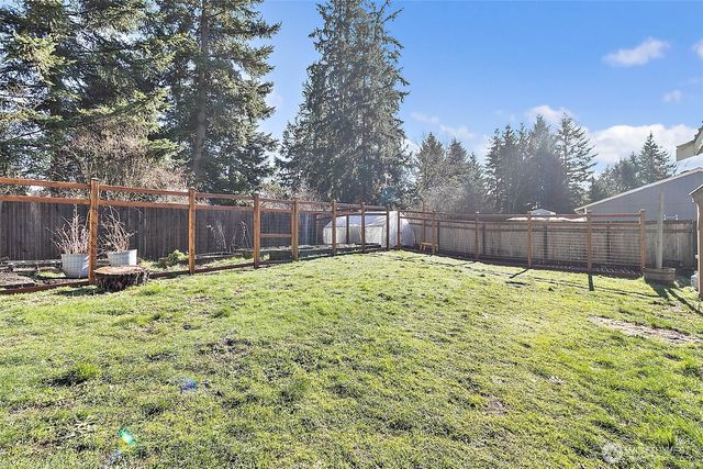 13009 Prairie Circle E, Bonney Lake, WA 98391