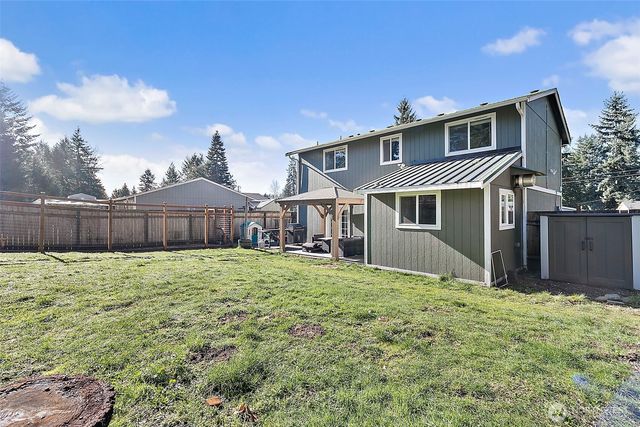 13009 Prairie Circle E, Bonney Lake, WA 98391