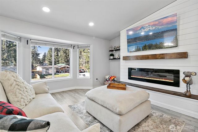 13009 Prairie Circle E, Bonney Lake, WA 98391