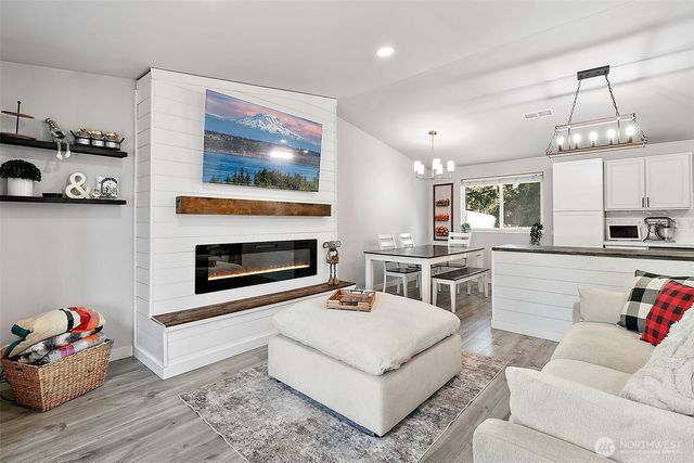 13009 Prairie Circle E, Bonney Lake, WA 98391