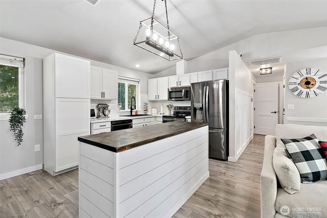 13009 Prairie Circle E, Bonney Lake, WA 98391