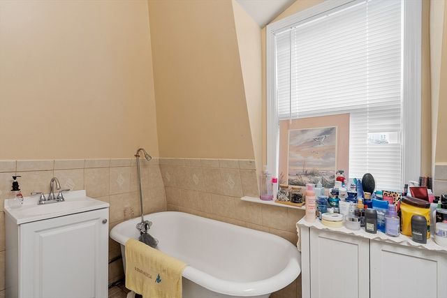 7 Washington, Somerville, MA 02143