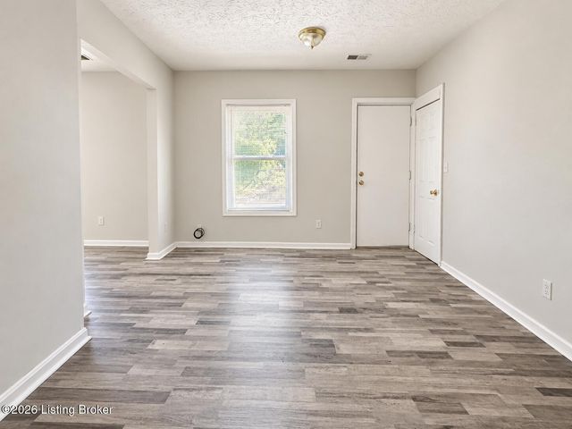 1152 S 17th St 2, Louisville, KY 40210