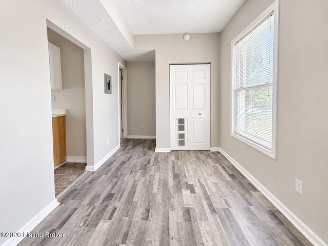 1152 S 17th St 2, Louisville, KY 40210